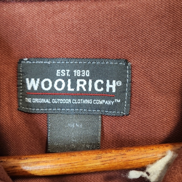 Woolrich Men's Red Button-Up Shirt with Fish Embroidery - Picture 3 of 7